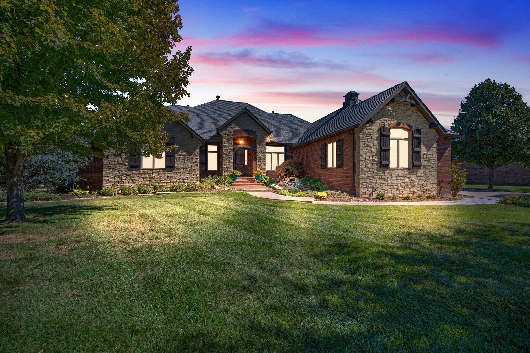 Wichita, Kansas, 67228, United States, 5 Bedrooms Bedrooms, ,5 BathroomsBathrooms,Residential,For Sale,1862397