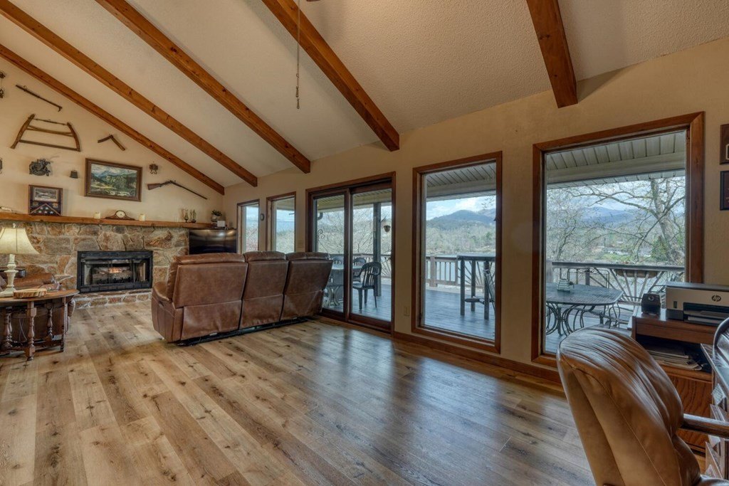 Hayesville, North Carolina, 28904, United States, 3 Bedrooms Bedrooms, ,4 BathroomsBathrooms,Residential,For Sale,1758410