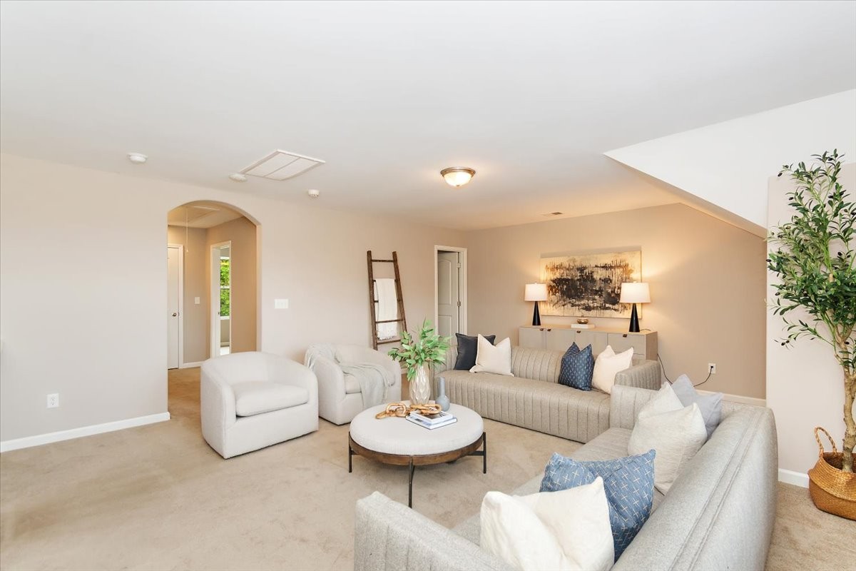 Nashville, Tennessee, 37209, United States, 4 Bedrooms Bedrooms, ,4 BathroomsBathrooms,Residential,For Sale,1934576