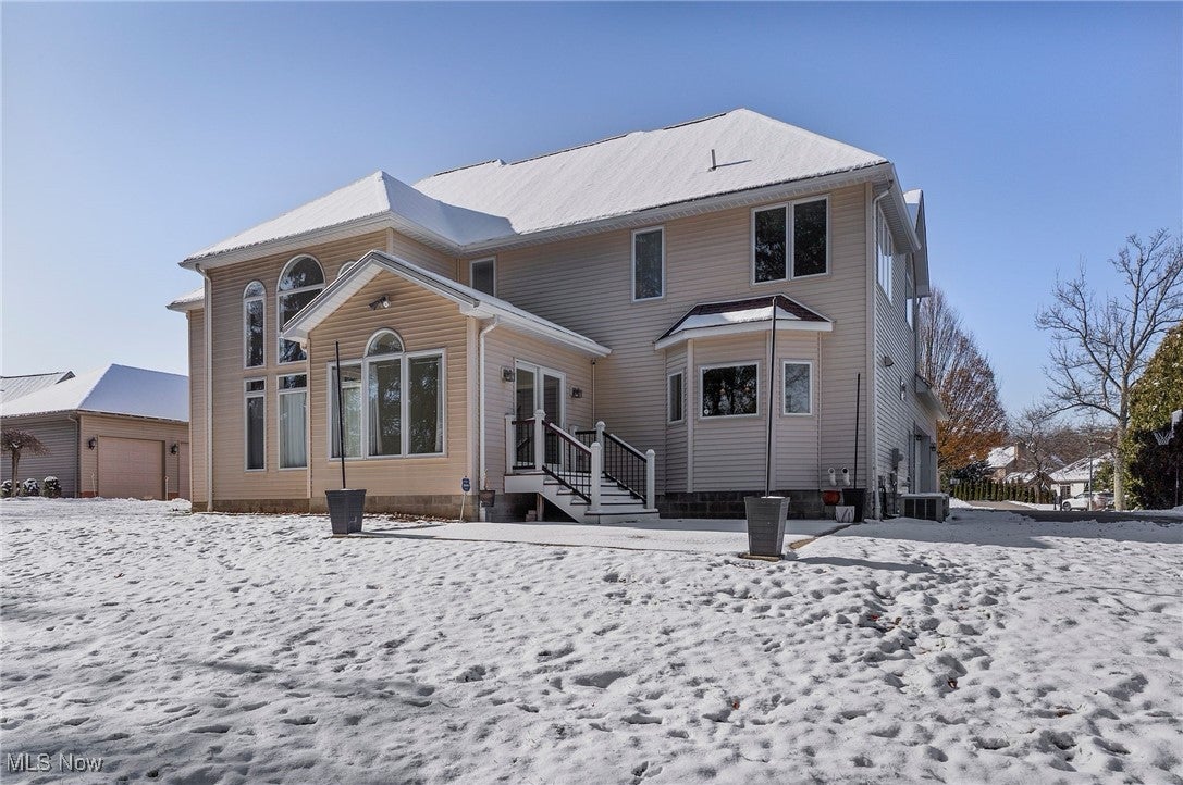 Canfield, Ohio, 44406, United States, 5 Bedrooms Bedrooms, ,5 BathroomsBathrooms,Residential,For Sale,2005760