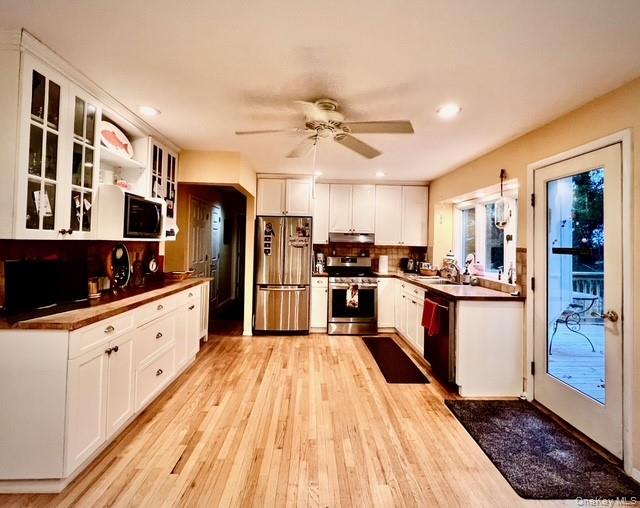 Selden, New York, 11784, United States, 3 Bedrooms Bedrooms, ,1 BathroomBathrooms,Residential,For Sale,1971333