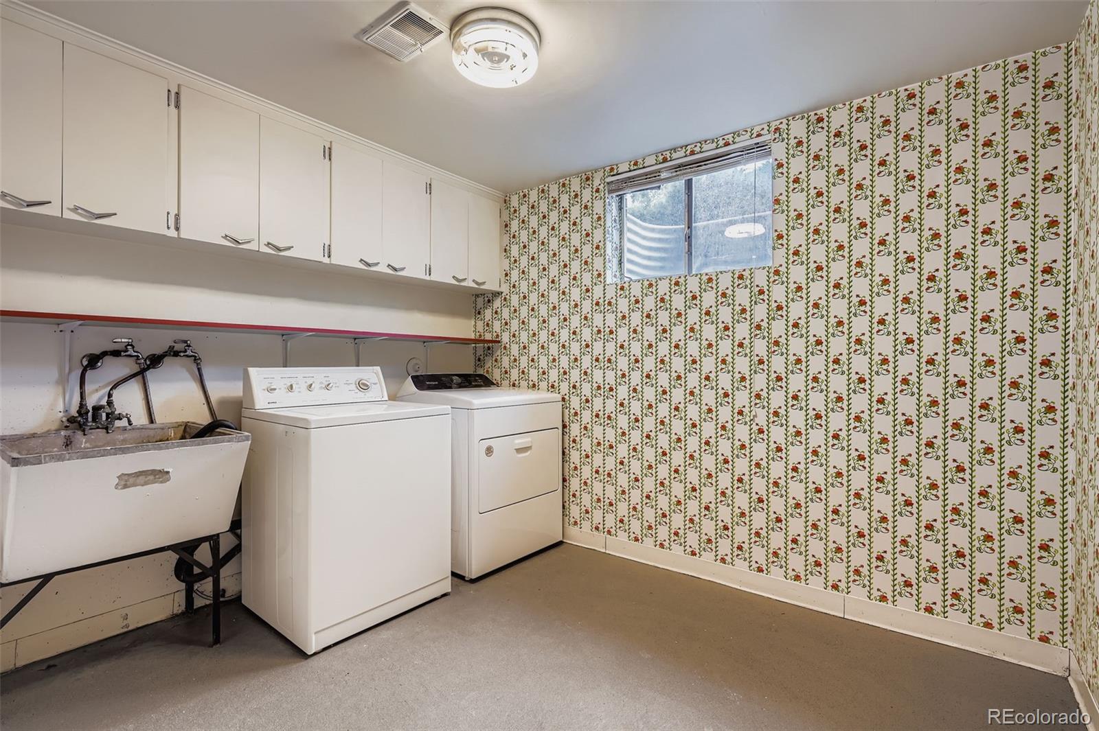 Wheat Ridge, Colorado, 80033, United States, 4 Bedrooms Bedrooms, ,2 BathroomsBathrooms,Residential,For Sale,1906302