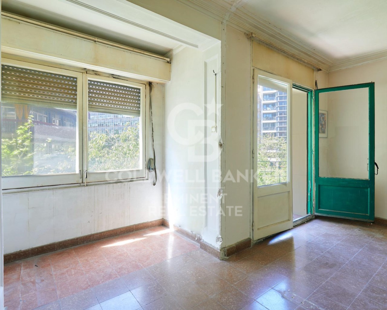 Barcelona, Catalonia, ES, 5 Bedrooms Bedrooms, ,2 BathroomsBathrooms,Residential,For Sale,1784996