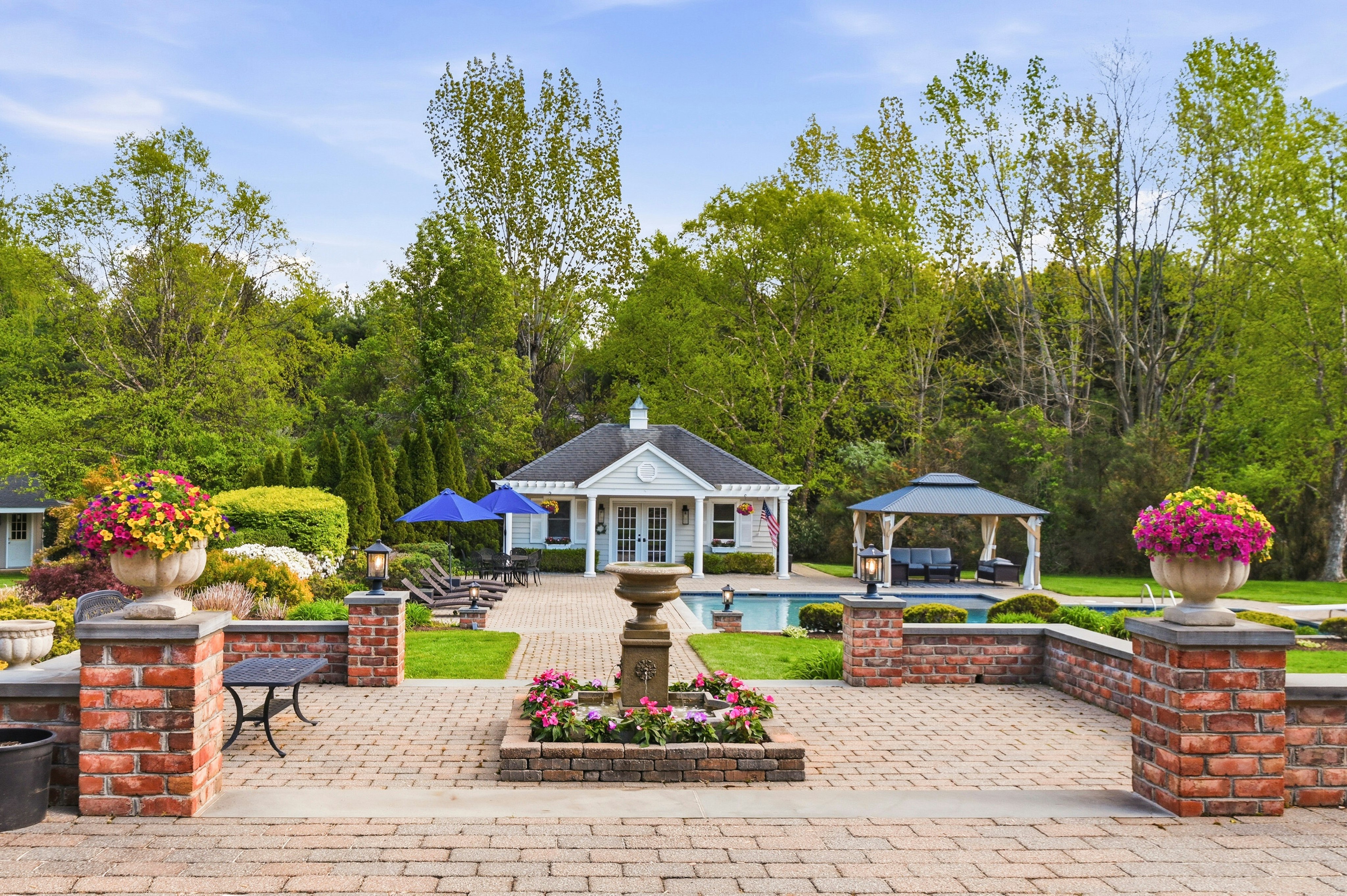  5 Westwood Court, Glen Head, NY, 11545 - 物件實景