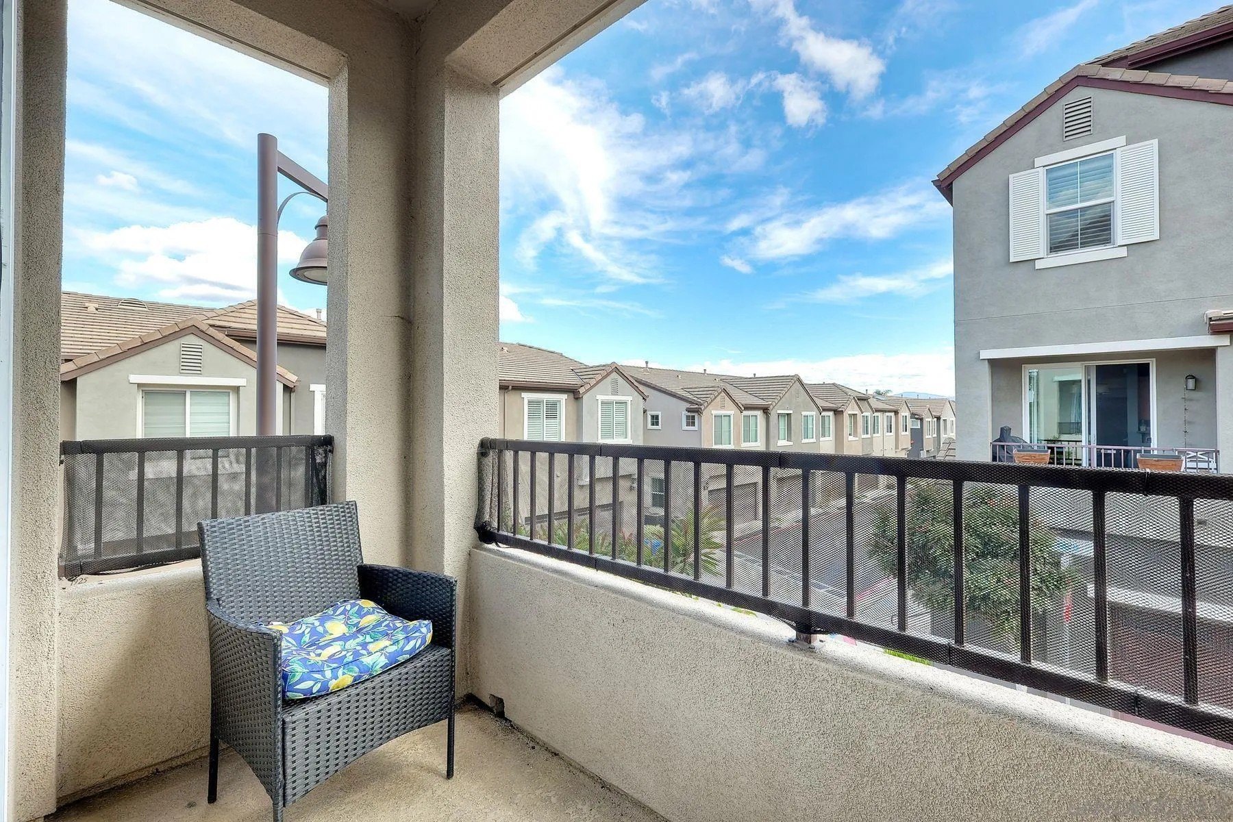 San Diego, California, 92071, United States, 2 Bedrooms Bedrooms, ,3 BathroomsBathrooms,Residential,For Sale,1997470