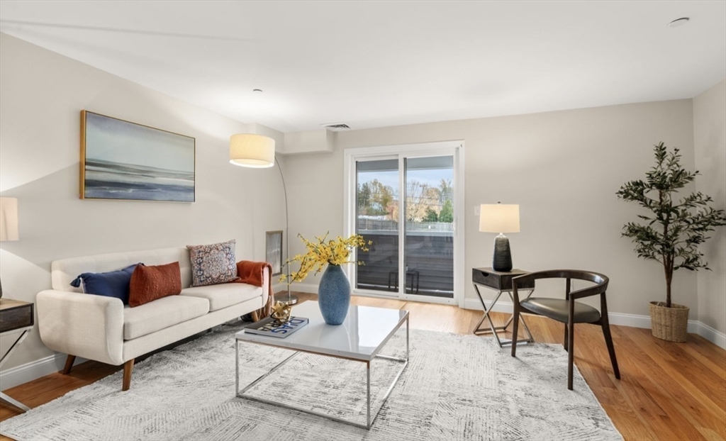 Boston, Massachusetts, 02132, United States, 2 Bedrooms Bedrooms, ,2 BathroomsBathrooms,Residential,For Sale,1987705