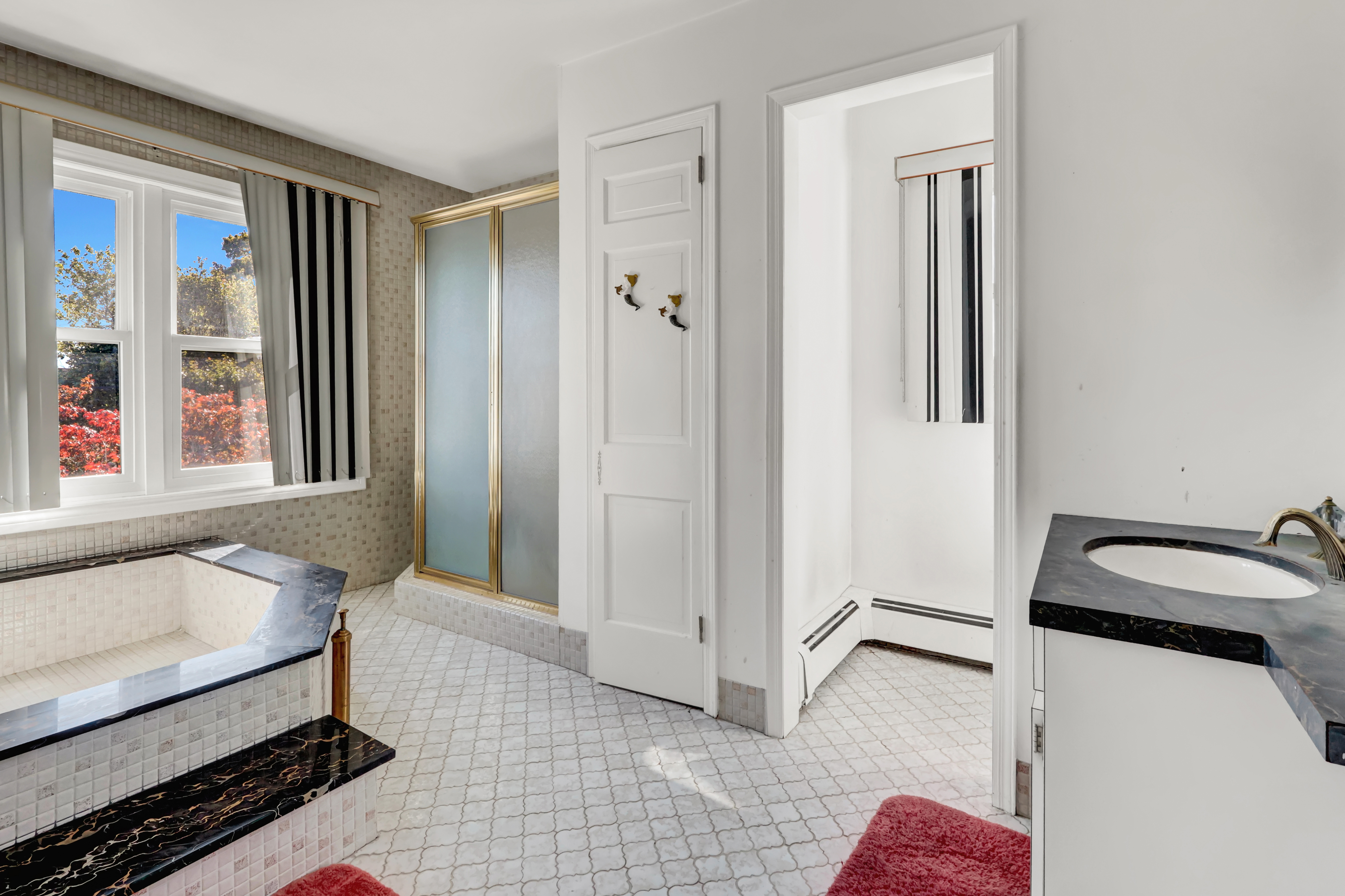 West Babylon, New York, 11704, United States, 3 Bedrooms Bedrooms, ,3 BathroomsBathrooms,Residential,For Sale,1977604