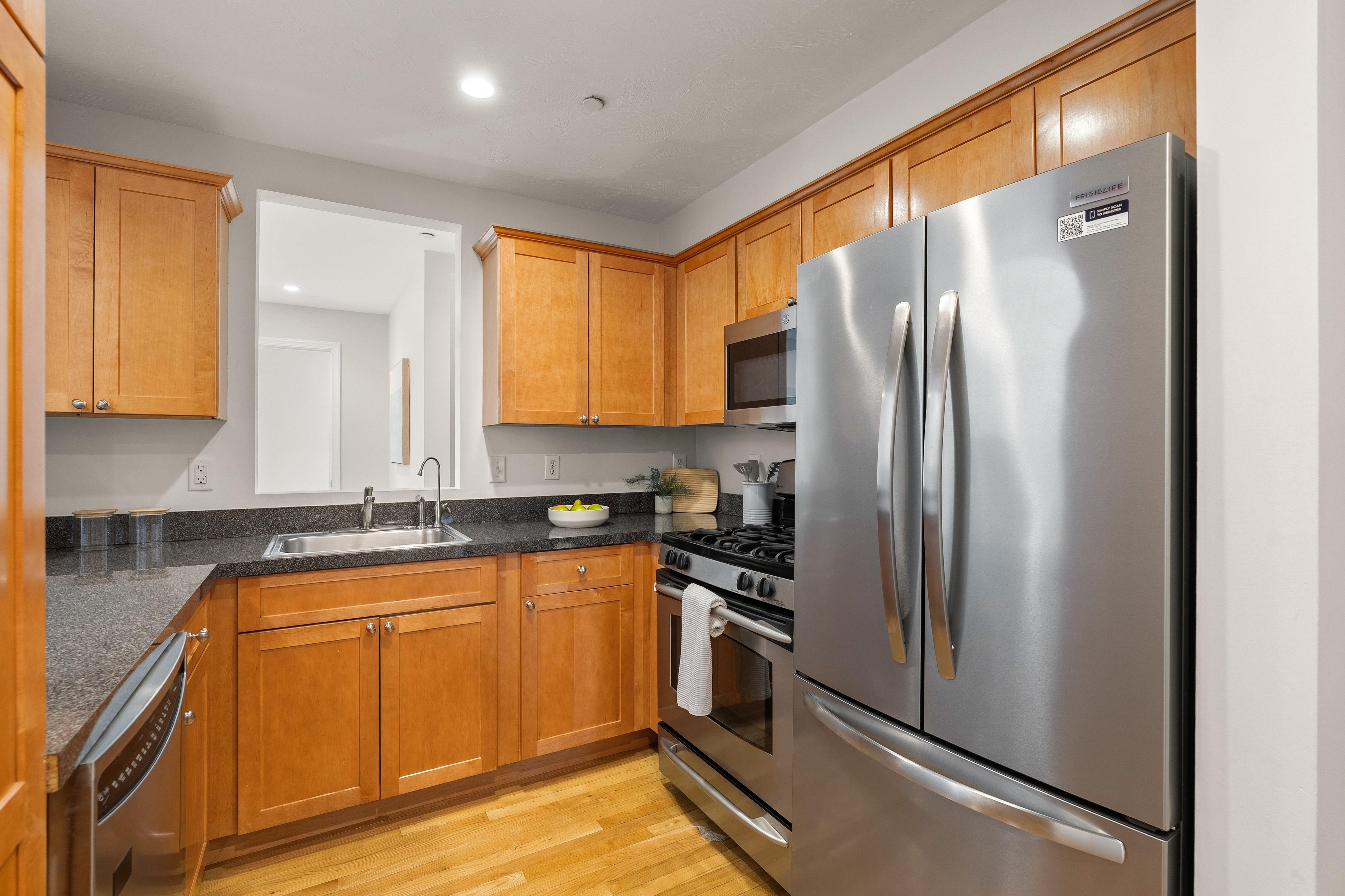  11 Russell Place, unit 11, Arlington, MA, 02474 - 物件實景