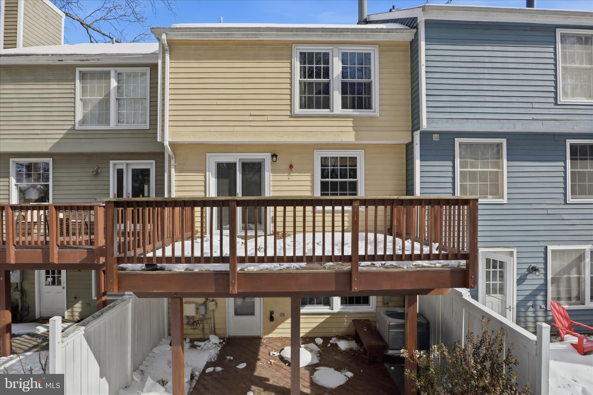 Reston, Virginia, 20194, United States, 2 Bedrooms Bedrooms, ,4 BathroomsBathrooms,Residential,For Sale,2015331