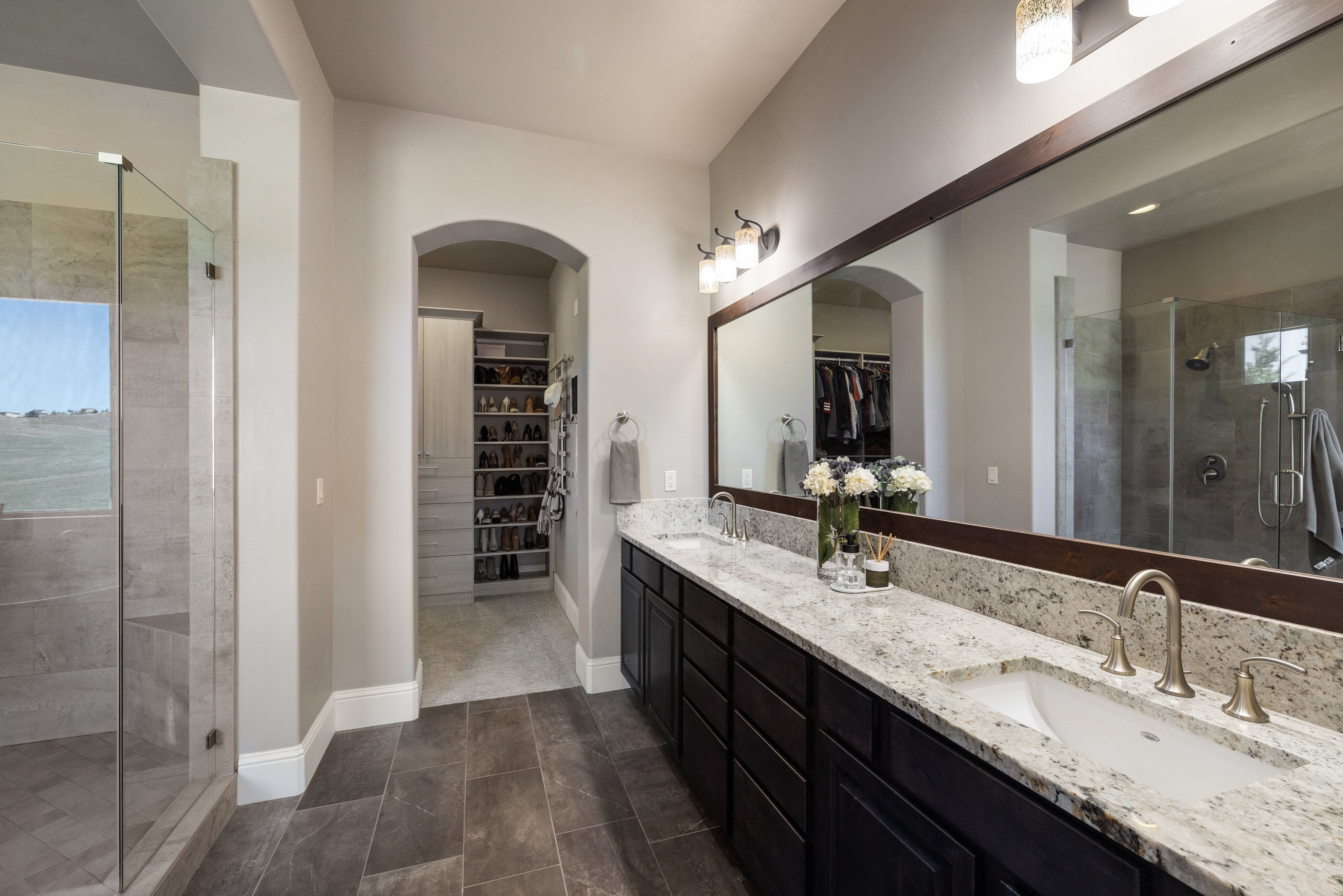  Luxurious Modern Farmhouse with Breathtaking Views - 物件實景