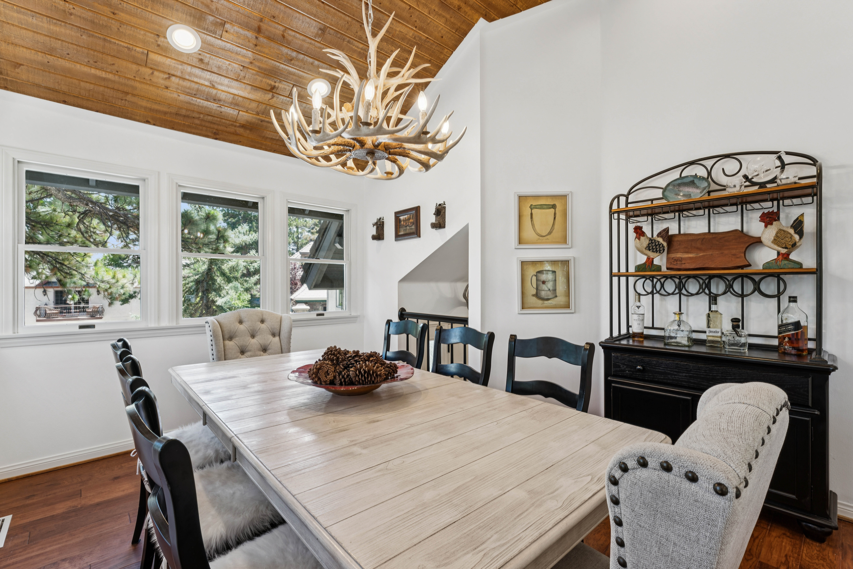  304 Lake Knoll Drive, Lake Arrowhead, CA 92352 - 物件實景