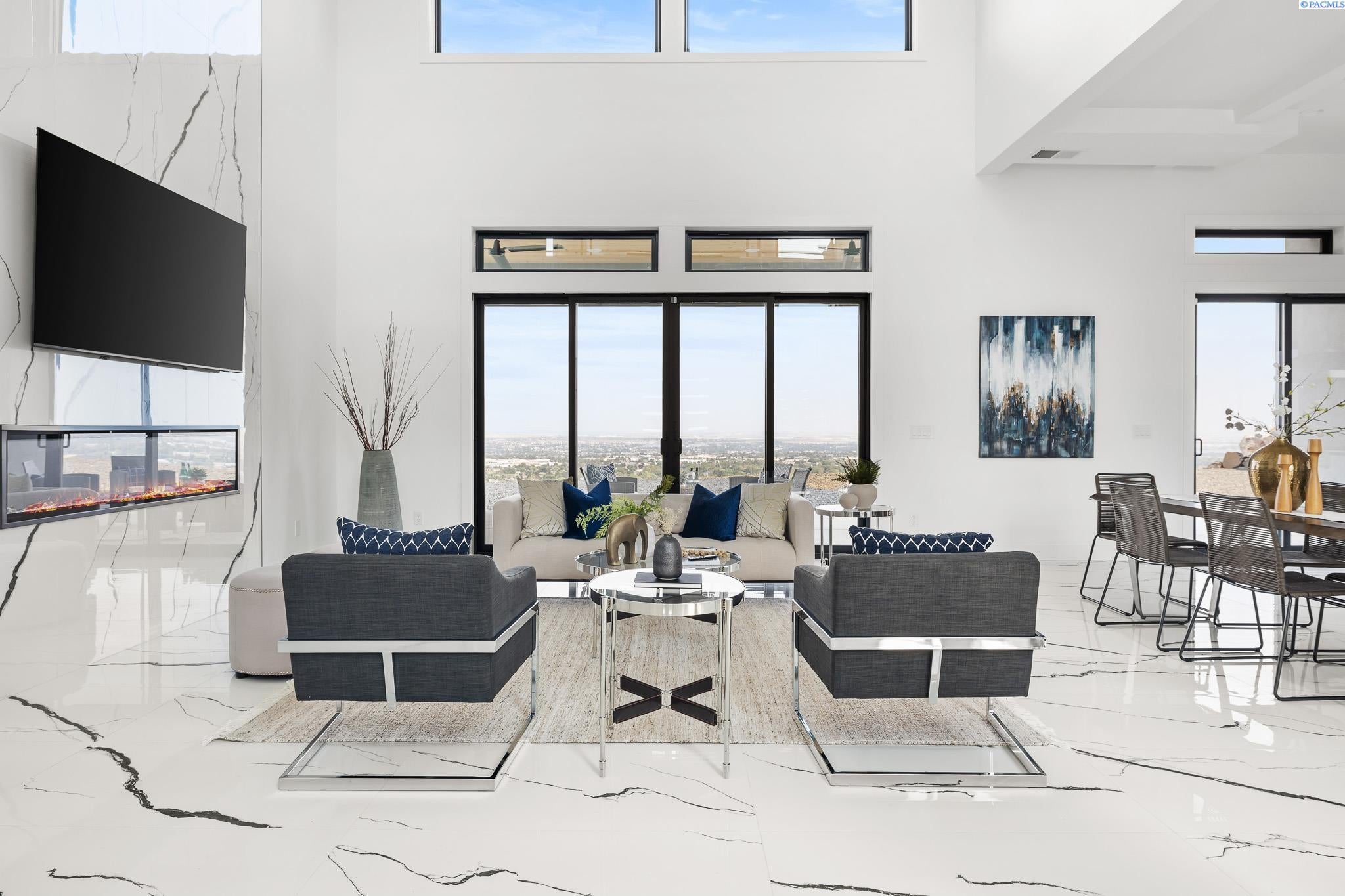 Kennewick, Washington, 99338, United States, 4 Bedrooms Bedrooms, ,6 BathroomsBathrooms,Residential,For Sale,1981644