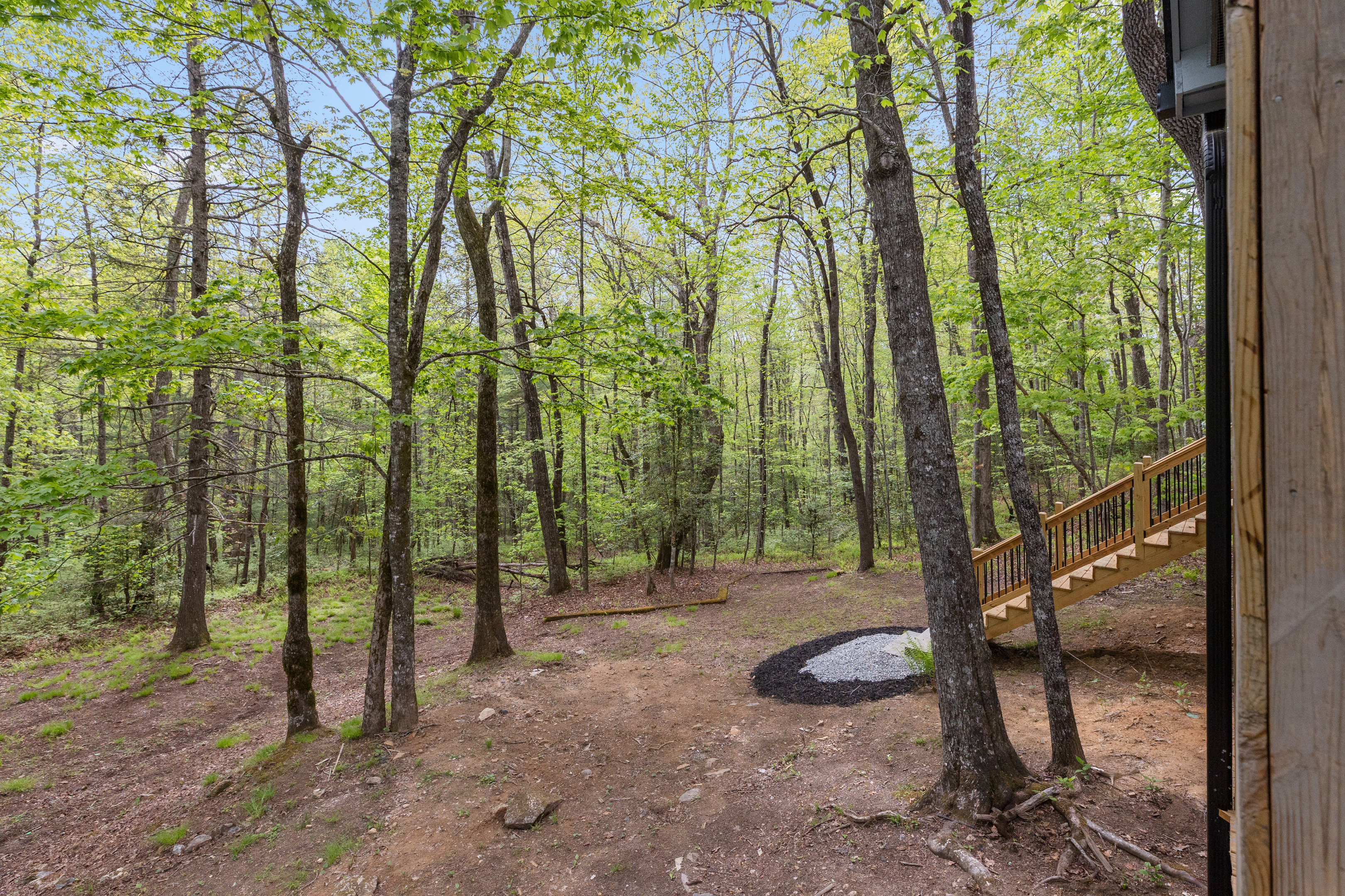  2129 Black Oak Drive - 物件實景