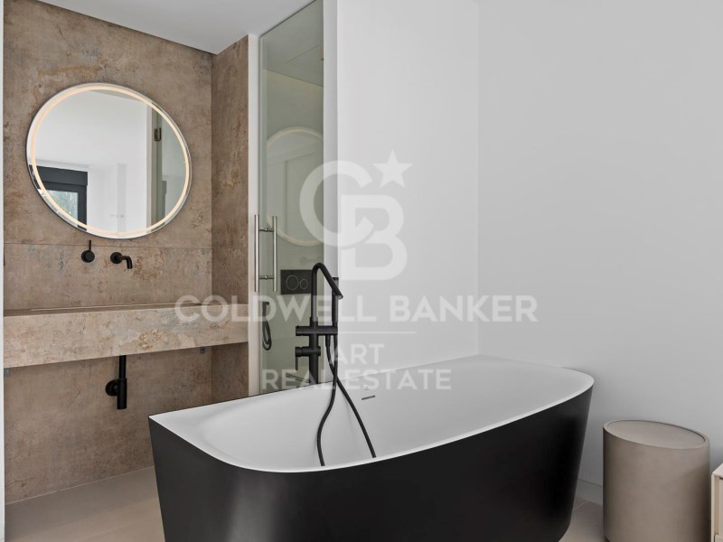 Estepona, Andalusia, ES, 4 Bedrooms Bedrooms, ,4 BathroomsBathrooms,Residential,For Sale,1744827