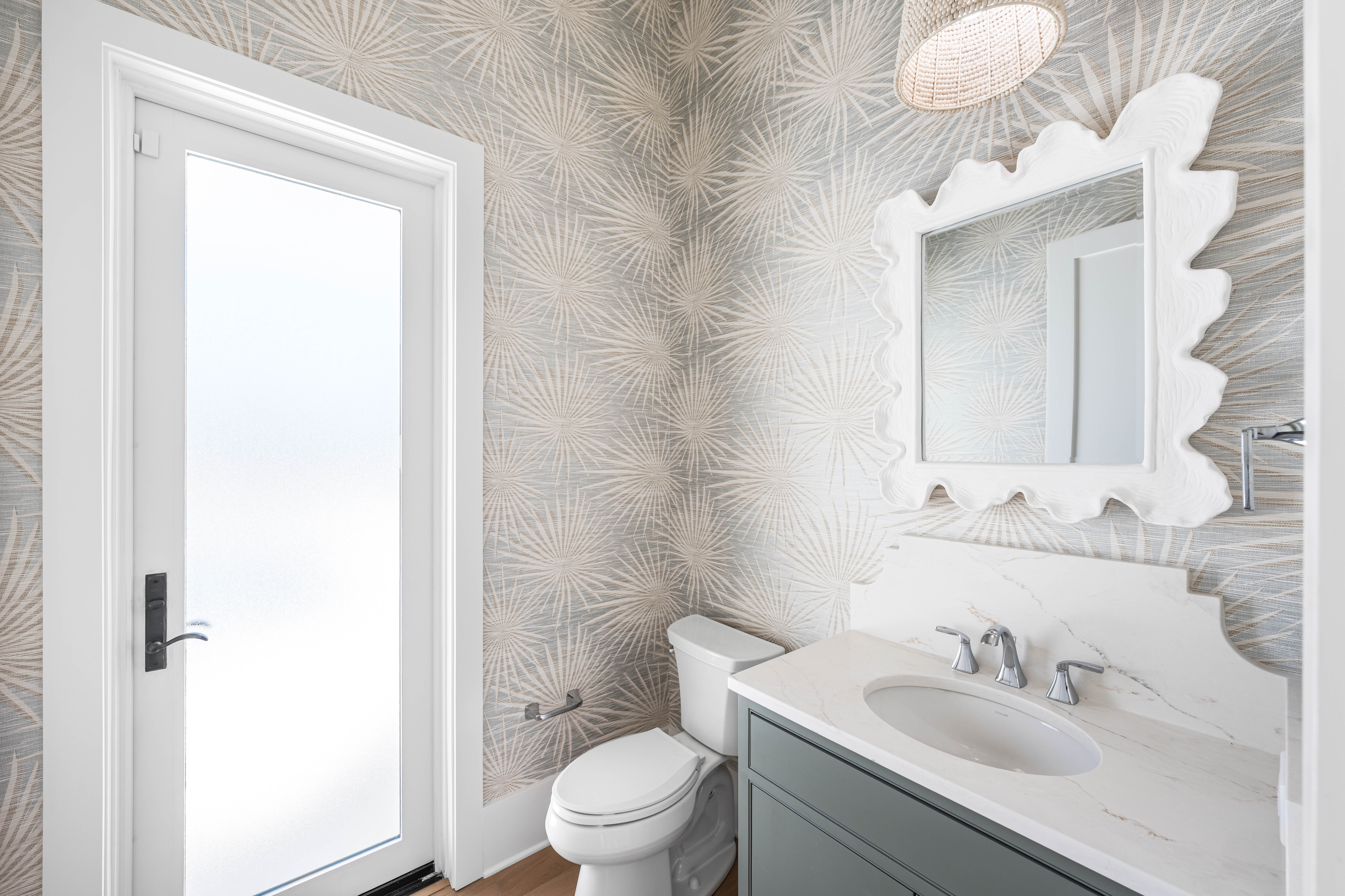  Magnificent Half-Acre Estate With Outdoor Oasis and Casita - 物件實景