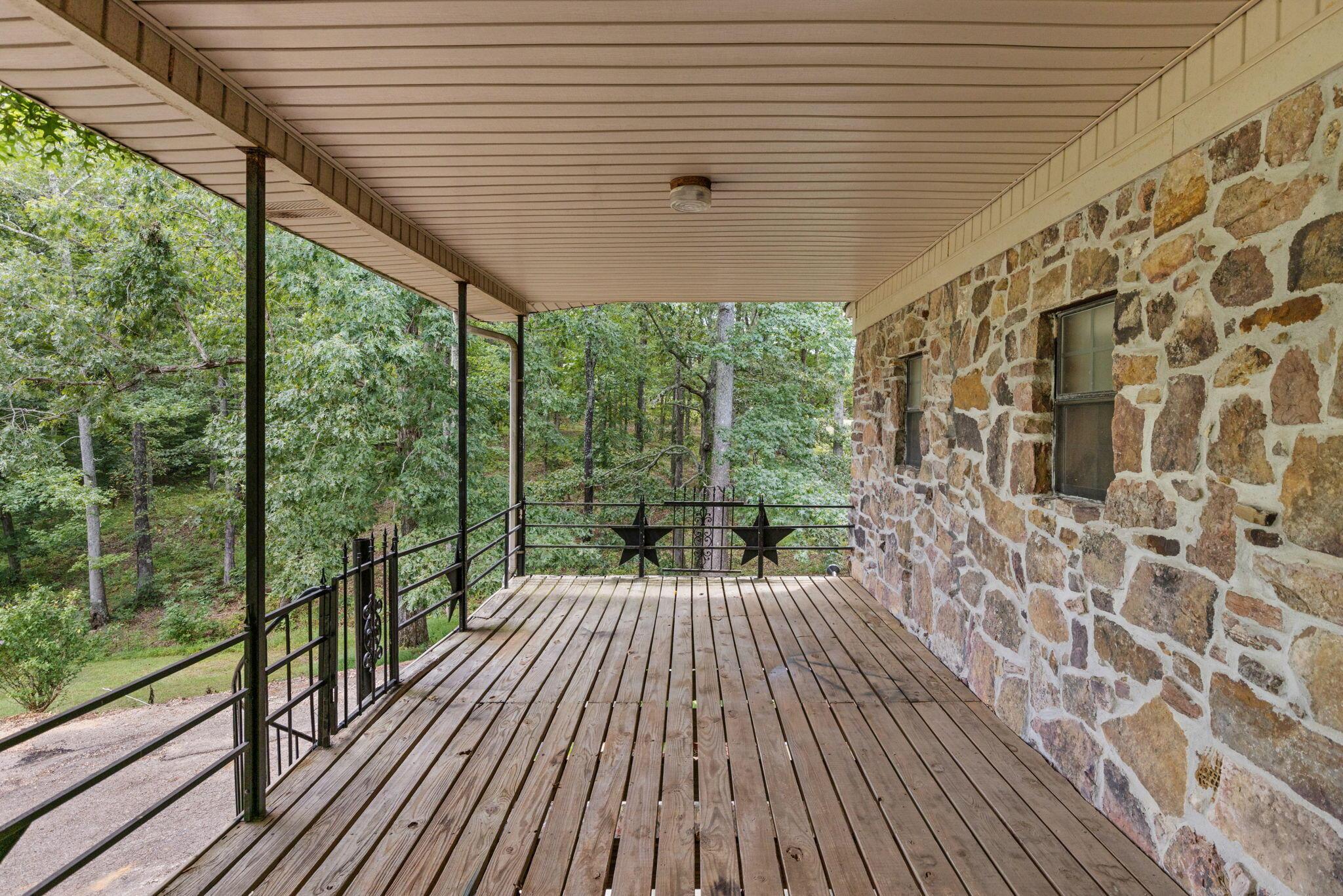 Reagan, Tennessee, 38368, United States, 6 Bedrooms Bedrooms, ,5 BathroomsBathrooms,Residential,For Sale,1927182