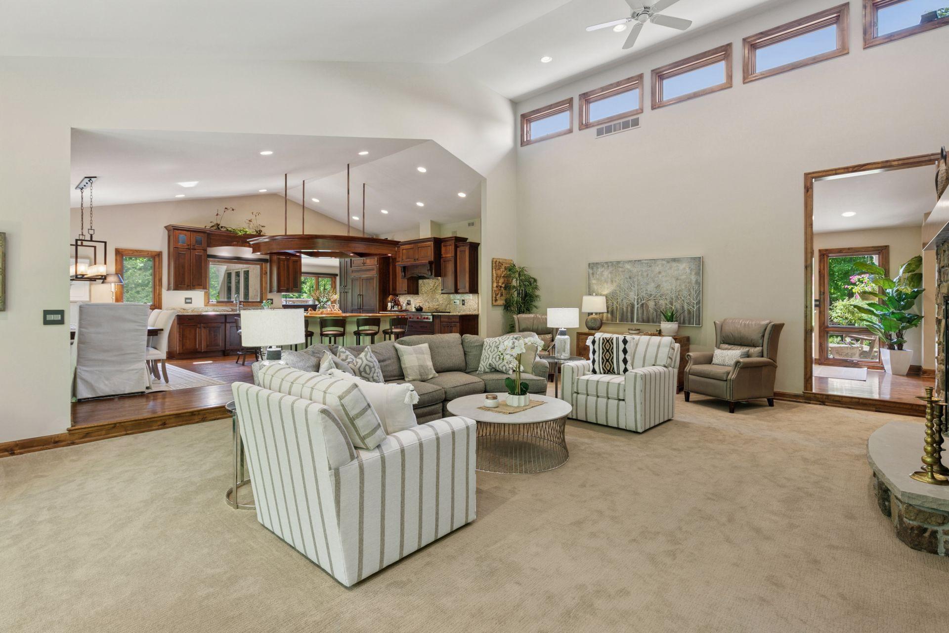 Chanhassen, Minnesota, 55318, United States, 5 Bedrooms Bedrooms, ,2 BathroomsBathrooms,Residential,For Sale,1847378
