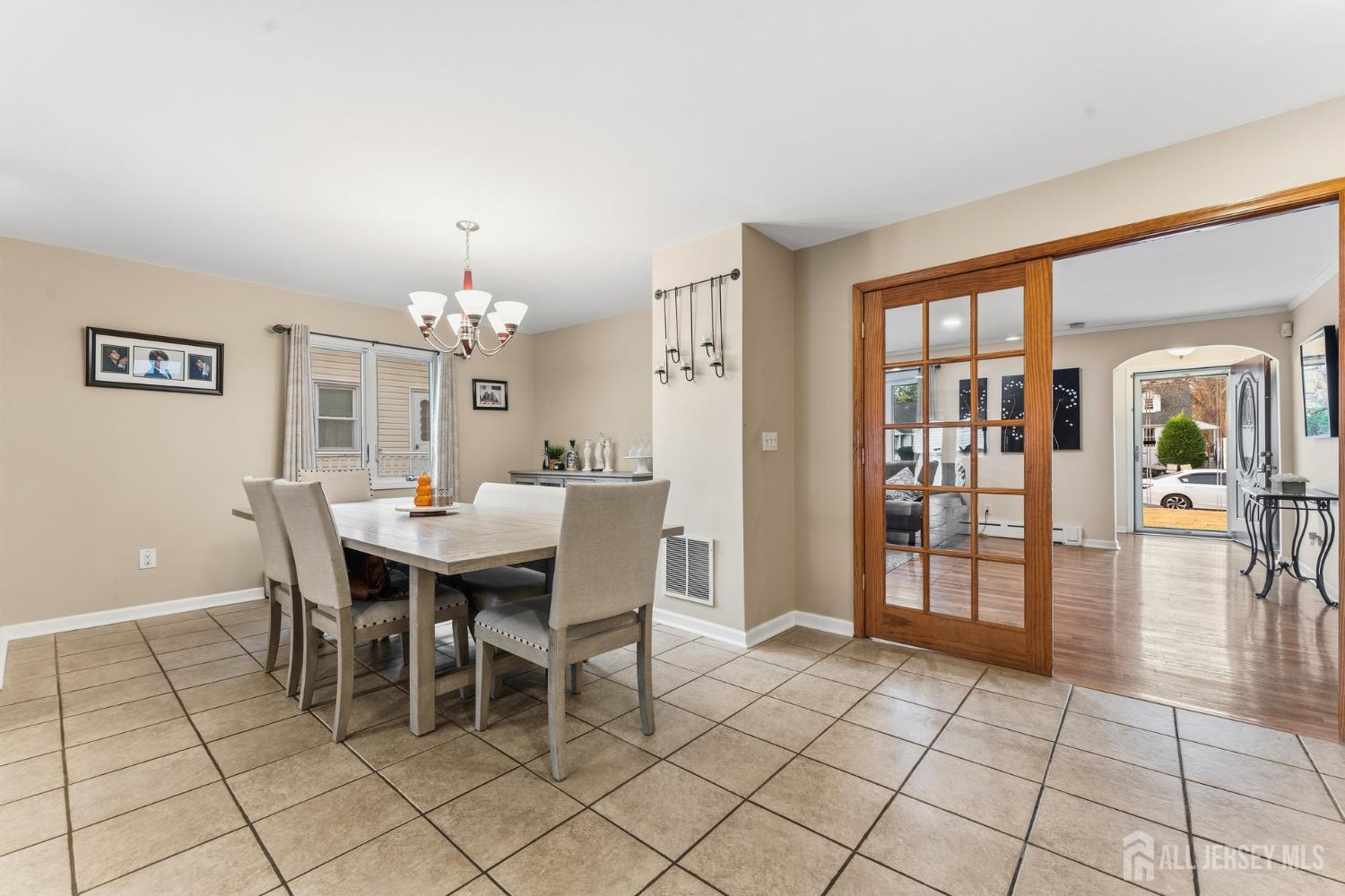 Dunellen, New Jersey, 08812, United States, 3 Bedrooms Bedrooms, ,2 BathroomsBathrooms,Residential,For Sale,1991582