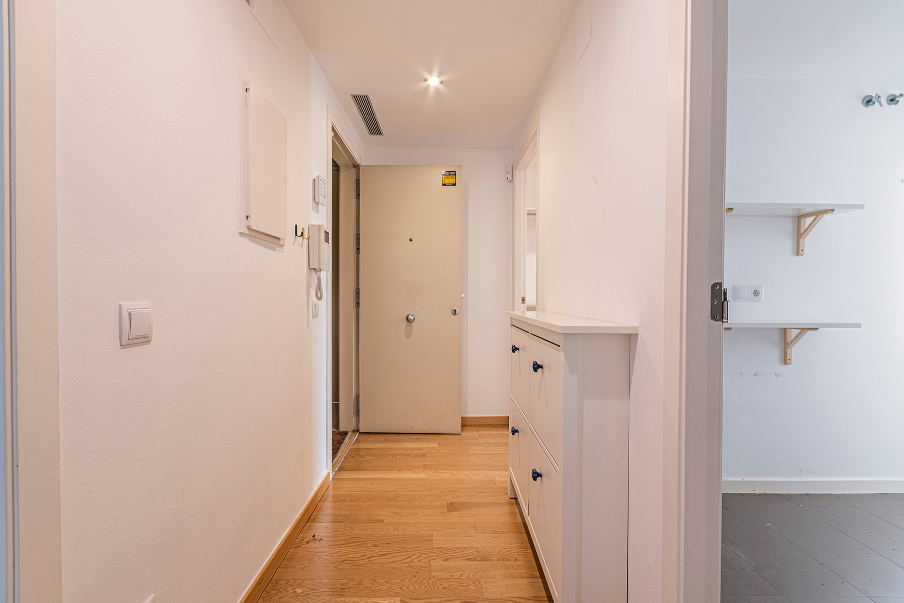  Bright apartment on high floor with private terrace in Eixample - 物件實景