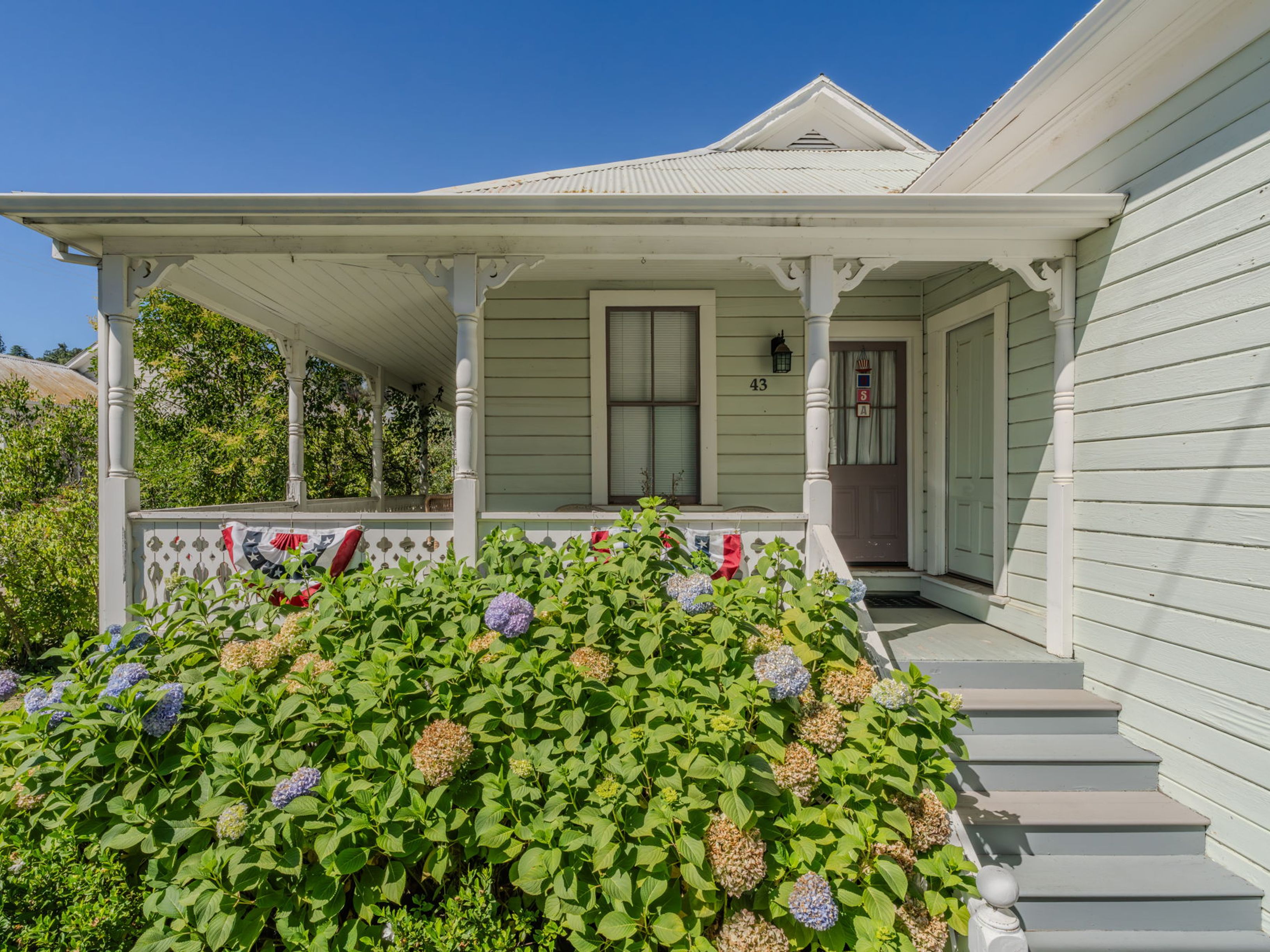  Historic Downtown Sutter Creek Residential Portfolio with Creek Frontage - 物件實景