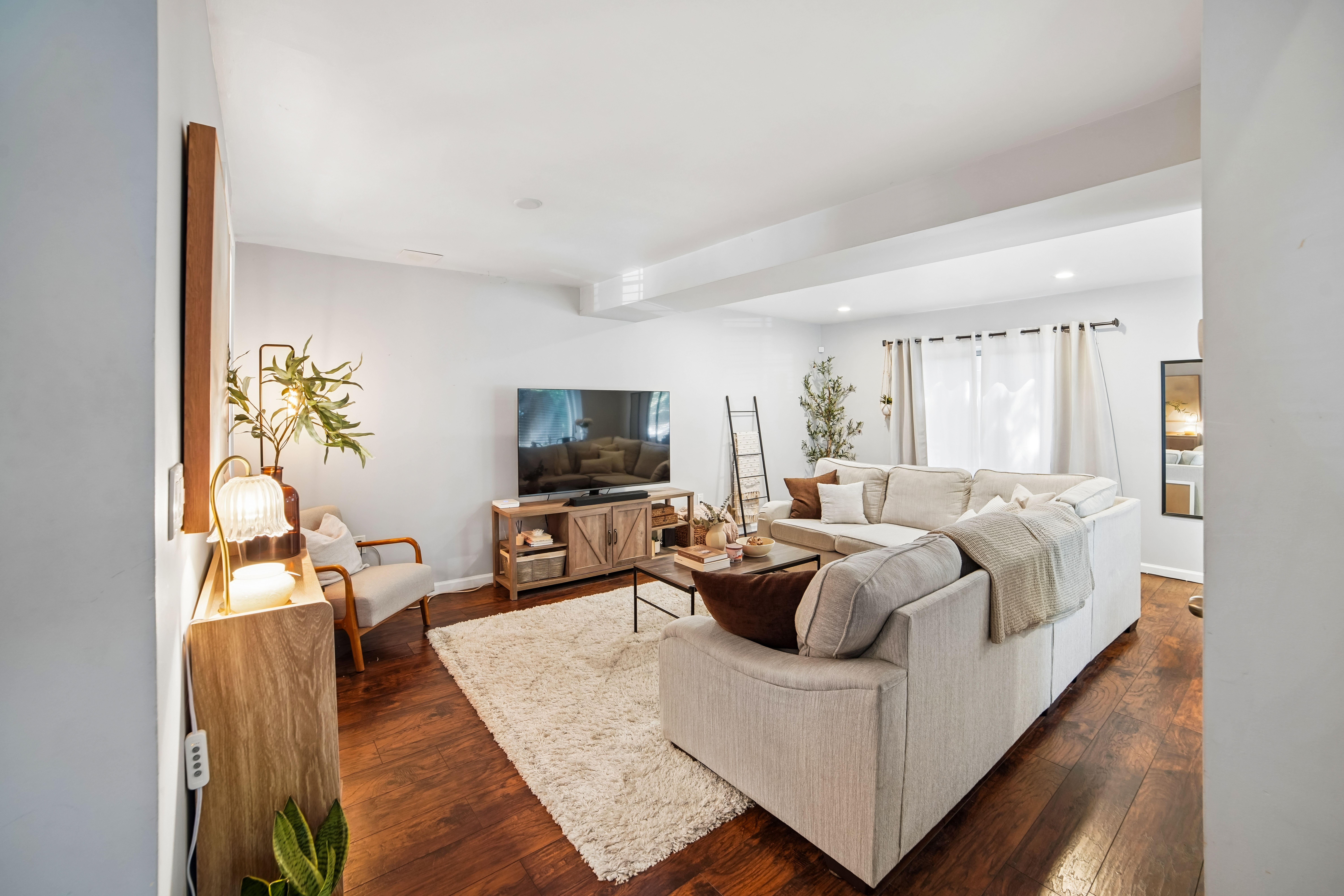  355 Tebe Place - 物件實景