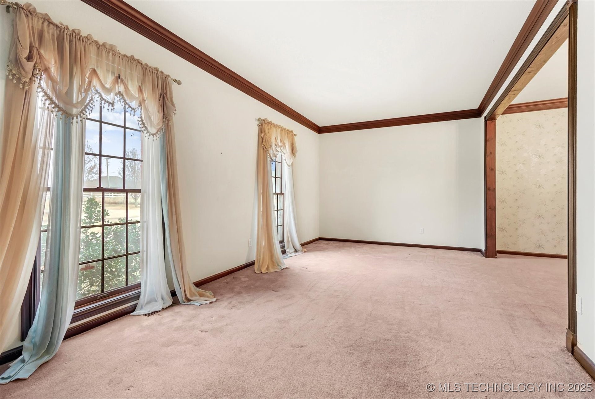 Jenks, Oklahoma, 74037, United States, 4 Bedrooms Bedrooms, ,5 BathroomsBathrooms,Residential,For Sale,1840123
