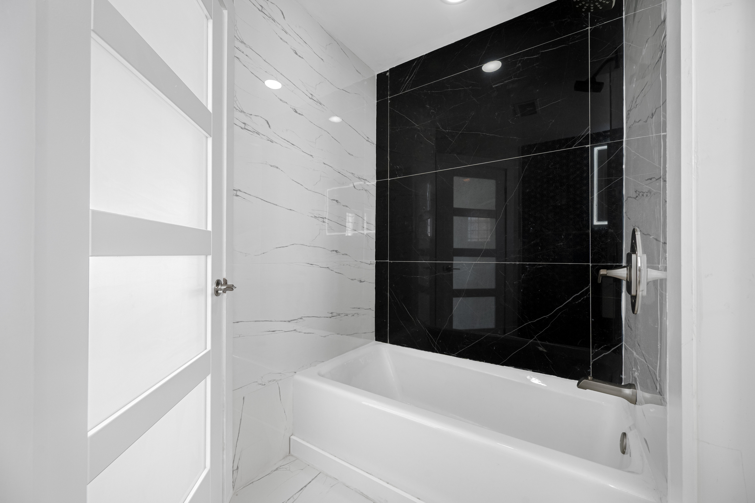 Treasure Island, Florida, 33706, United States, 3 Bedrooms Bedrooms, ,2 BathroomsBathrooms,Residential,For Sale,1990386