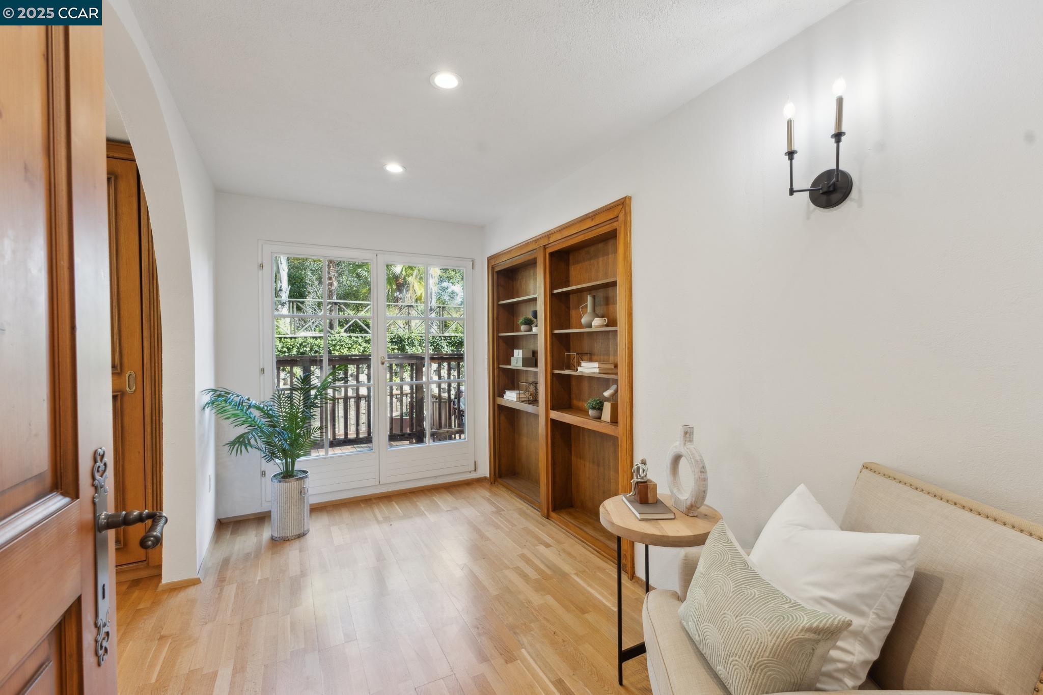 Orinda, California, 94563, United States, 4 Bedrooms Bedrooms, ,3 BathroomsBathrooms,Residential,For Sale,1804966
