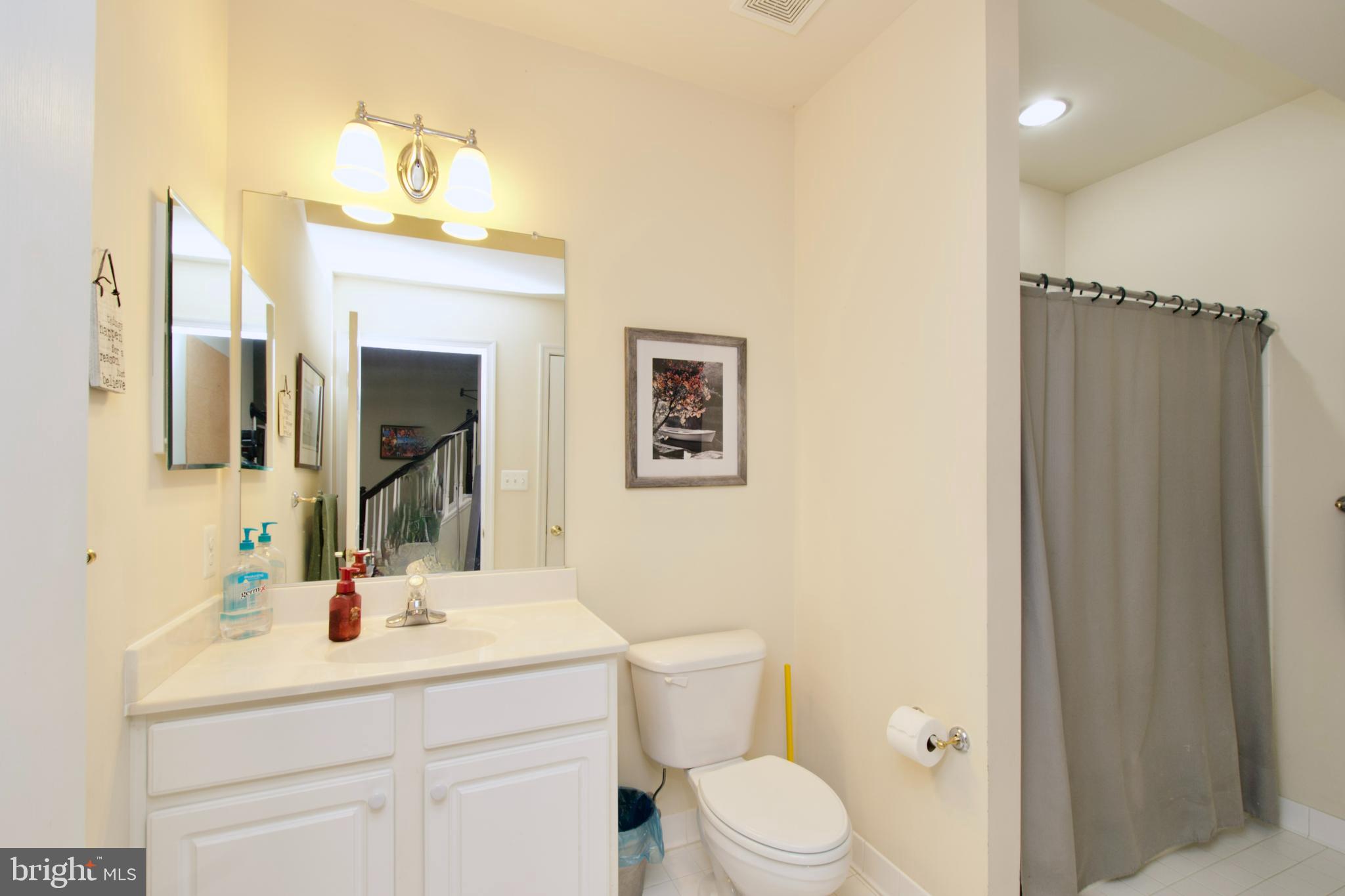 Aldie, Virginia, 20105, United States, 4 Bedrooms Bedrooms, ,5 BathroomsBathrooms,Residential,For Sale,1943897