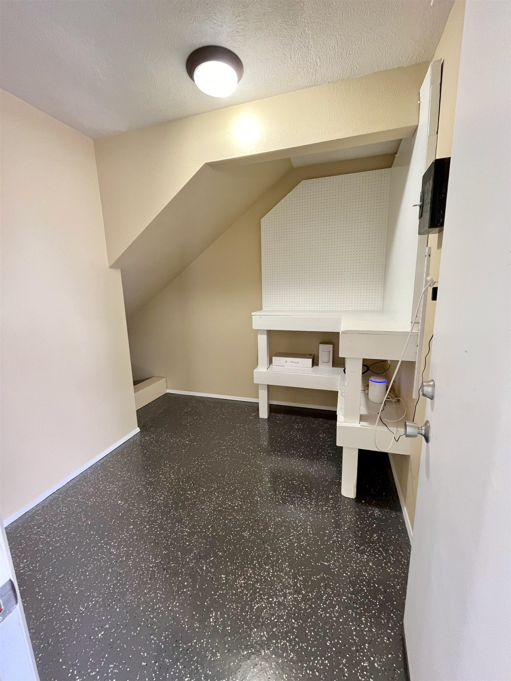 Makawao, Hawaii, 96768, United States, 4 Bedrooms Bedrooms, ,3 BathroomsBathrooms,Residential,For Sale,2003383