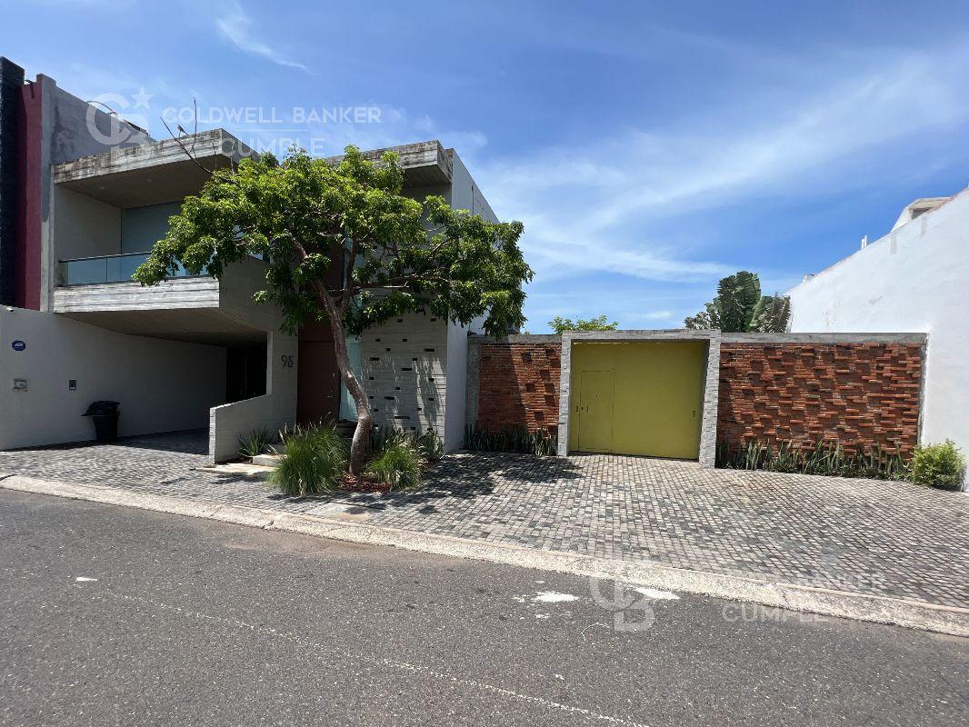Sevilla, Alvarado, Veracruz de Ignacio de la Llave, 95264, Mexico, 3 Bedrooms Bedrooms, ,4 BathroomsBathrooms,Residential,For Sale,Sevilla,1637887