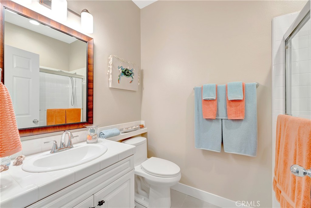 Huntington Beach, California, 92648, United States, 2 Bedrooms Bedrooms, ,3 BathroomsBathrooms,Residential,For Sale,1992033