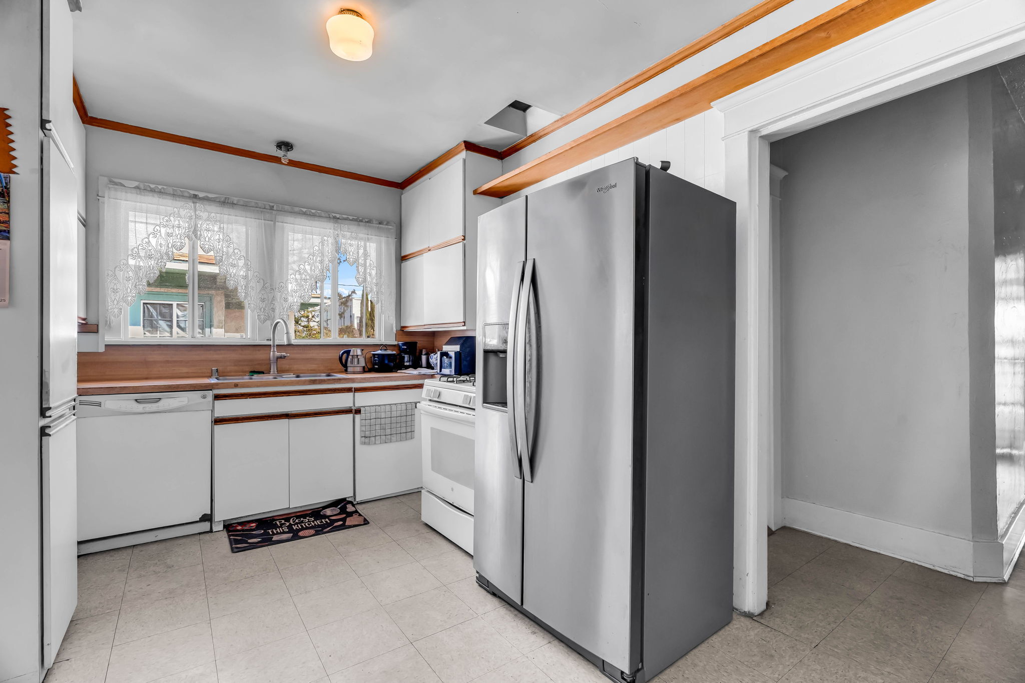  1412 S Victoria Ave - 物件實景
