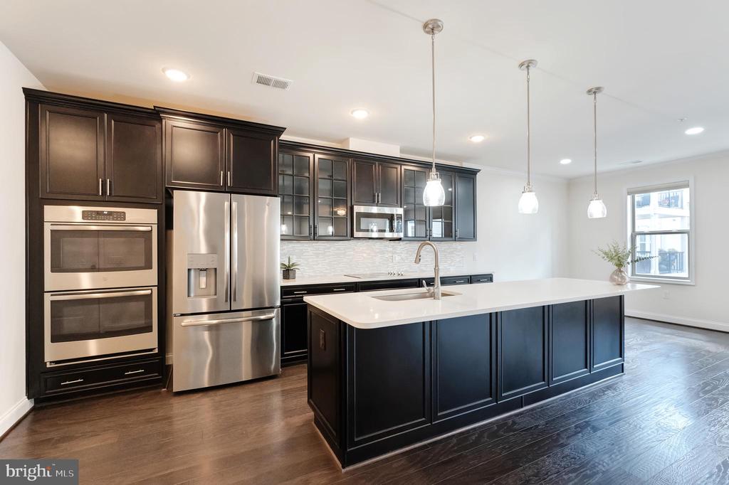 Ashburn, Virginia, 20148, United States, 3 Bedrooms Bedrooms, ,2 BathroomsBathrooms,Residential,For Sale,1977390