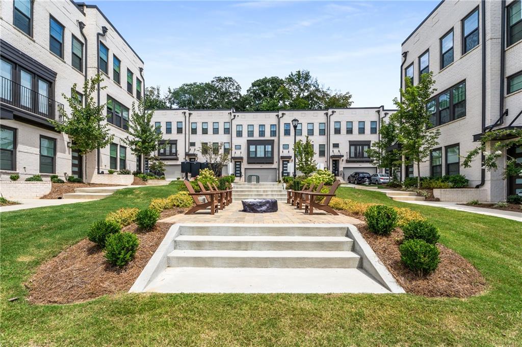 Atlanta, Georgia, 30318, United States, 3 Bedrooms Bedrooms, ,4 BathroomsBathrooms,Residential,For Sale,1911947