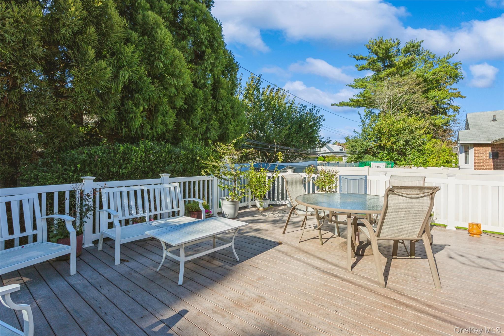 Jericho, New York, 11590, United States, 3 Bedrooms Bedrooms, ,3 BathroomsBathrooms,Residential,For Sale,1960568