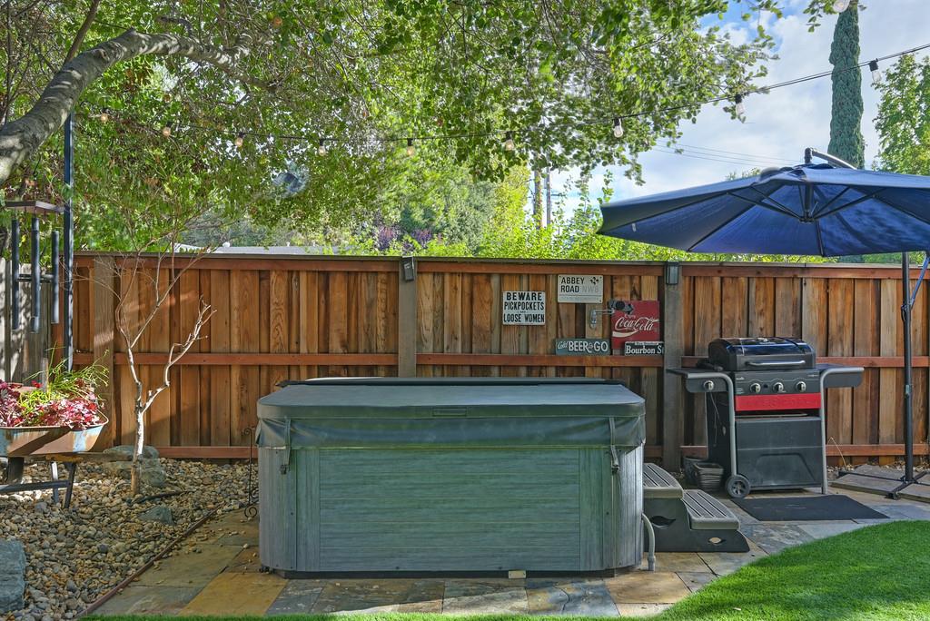 Sacramento, California, 95818, United States, 3 Bedrooms Bedrooms, ,3 BathroomsBathrooms,Residential,For Sale,1954862