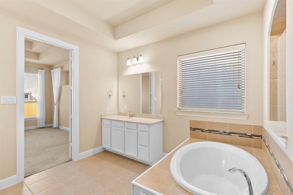 Wylie, Texas, 75098, United States, 5 Bedrooms Bedrooms, ,4 BathroomsBathrooms,Residential,For Sale,1950994