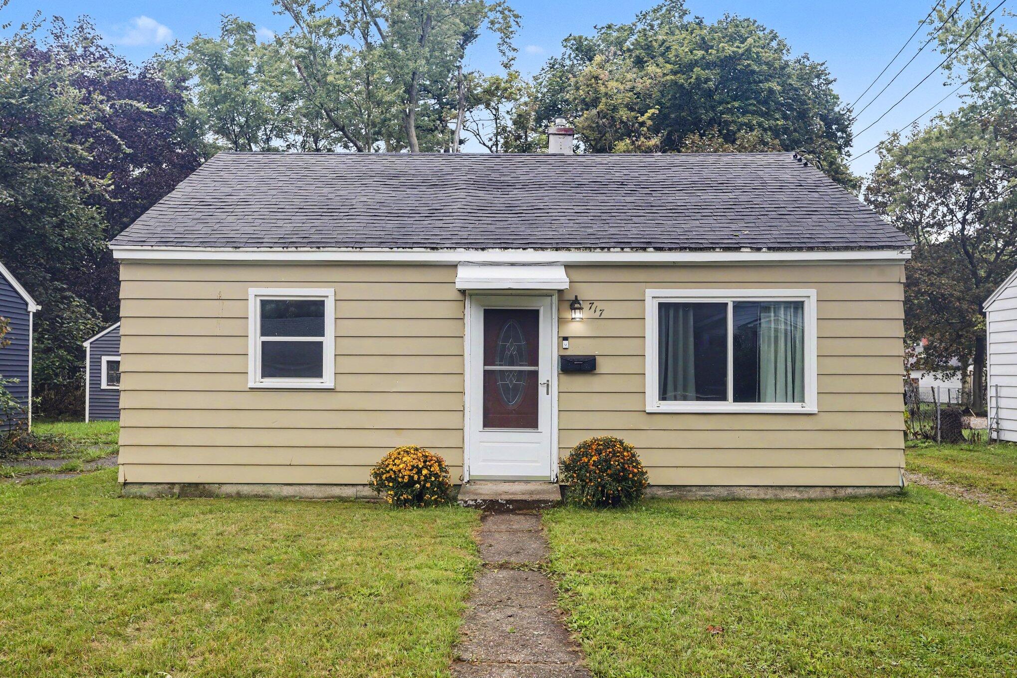 Washburn Ave, Kalamazoo, MI 49048