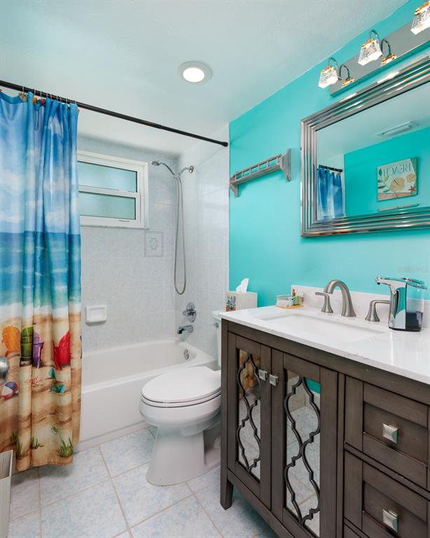 St Petersburg, Florida, 33703, United States, 3 Bedrooms Bedrooms, ,2 BathroomsBathrooms,Residential,For Sale,1770463