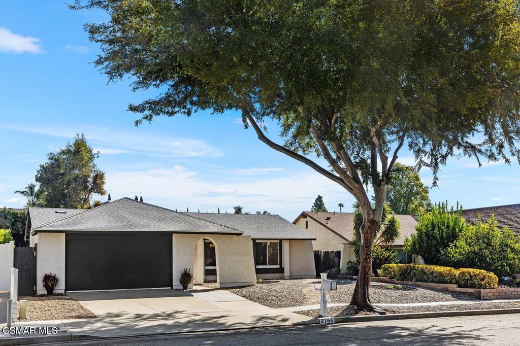 Simi Valley, California, 93065, United States, 3 Bedrooms Bedrooms, ,2 BathroomsBathrooms,Residential,For Sale,1960953