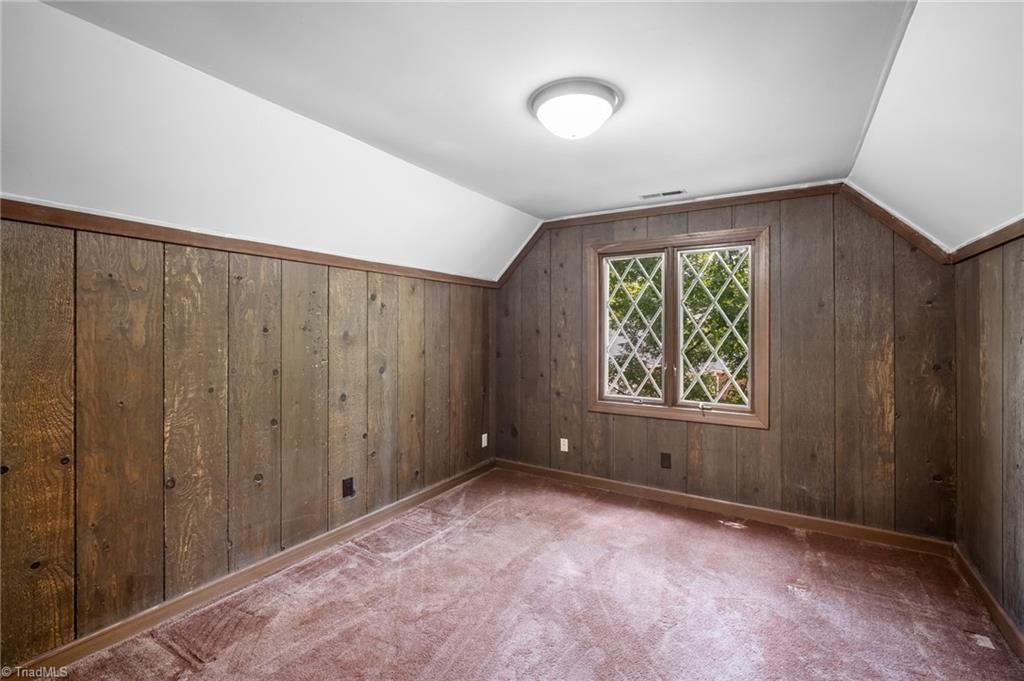High Point, North Carolina, 27265, United States, 4 Bedrooms Bedrooms, ,4 BathroomsBathrooms,Residential,For Sale,1900964