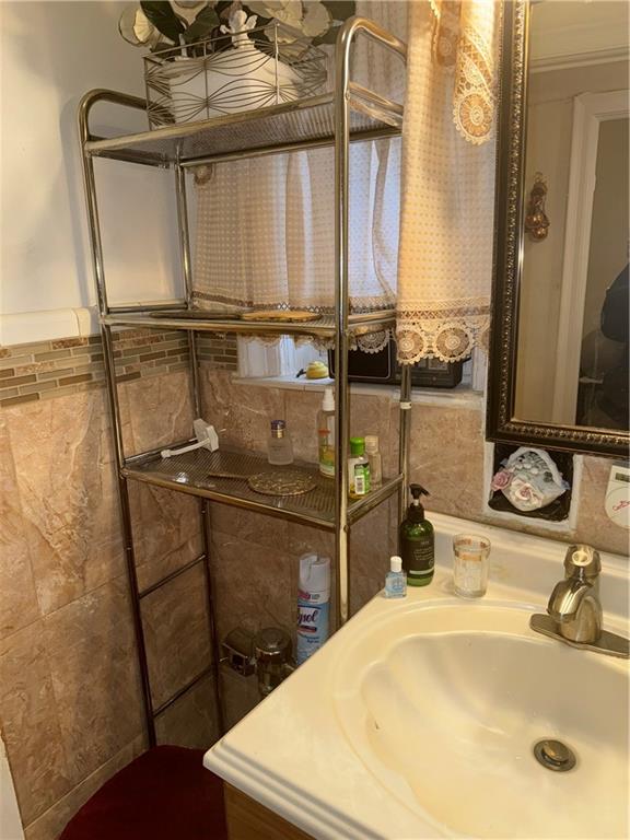 Brooklyn, New York, 11203, United States, 2 Bedrooms Bedrooms, ,Residential,For Sale,1935161