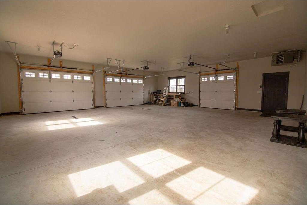 Alexandria, Minnesota, 56308, United States, 4 Bedrooms Bedrooms, ,4 BathroomsBathrooms,Residential,For Sale,2039906