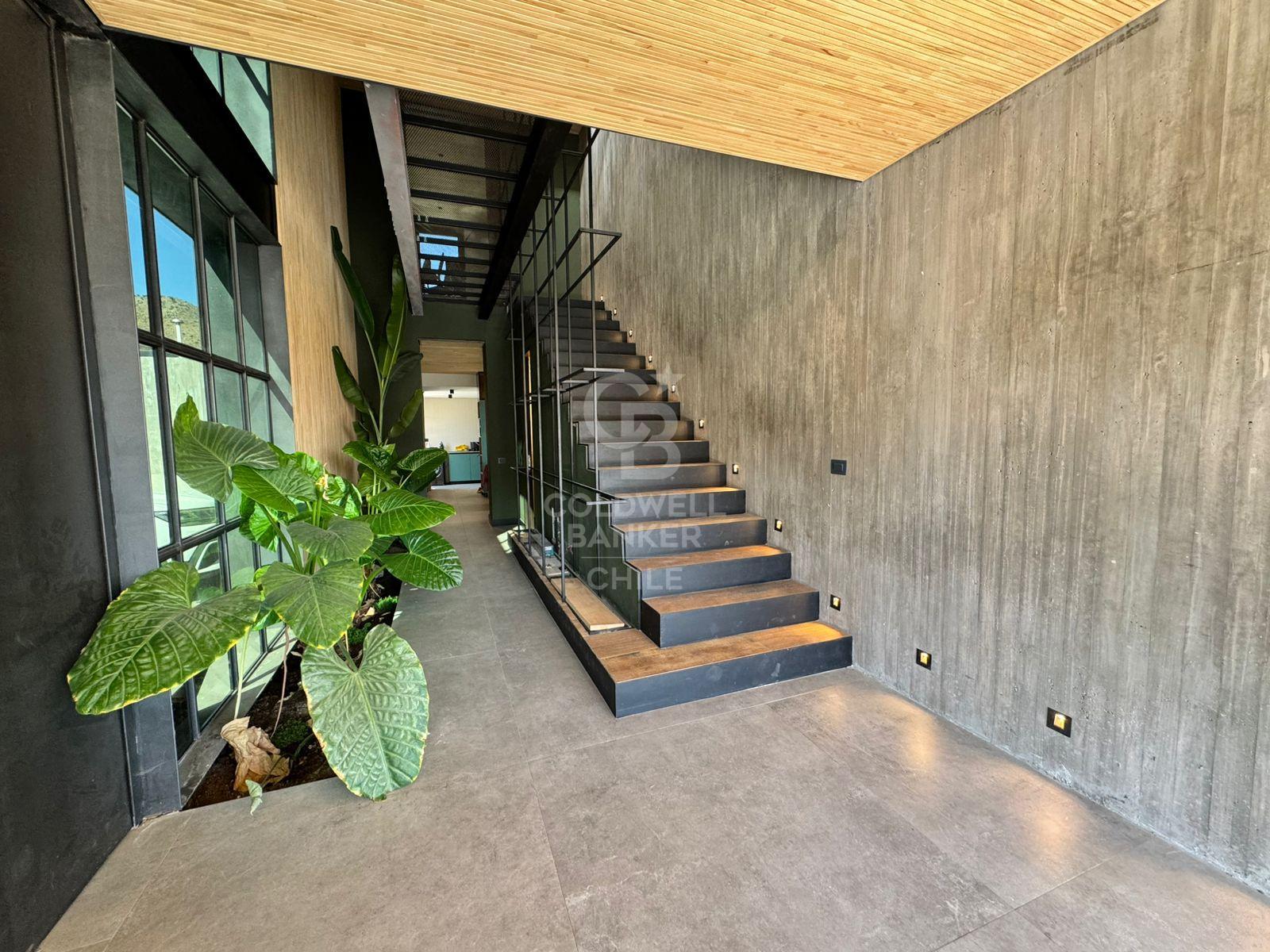 Colina, Chile, 4 Bedrooms Bedrooms, ,4 BathroomsBathrooms,Residential,For Sale,1690694
