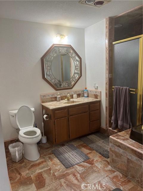 Magalia, California, 95954, United States, 3 Bedrooms Bedrooms, ,3 BathroomsBathrooms,Residential,For Sale,2008831