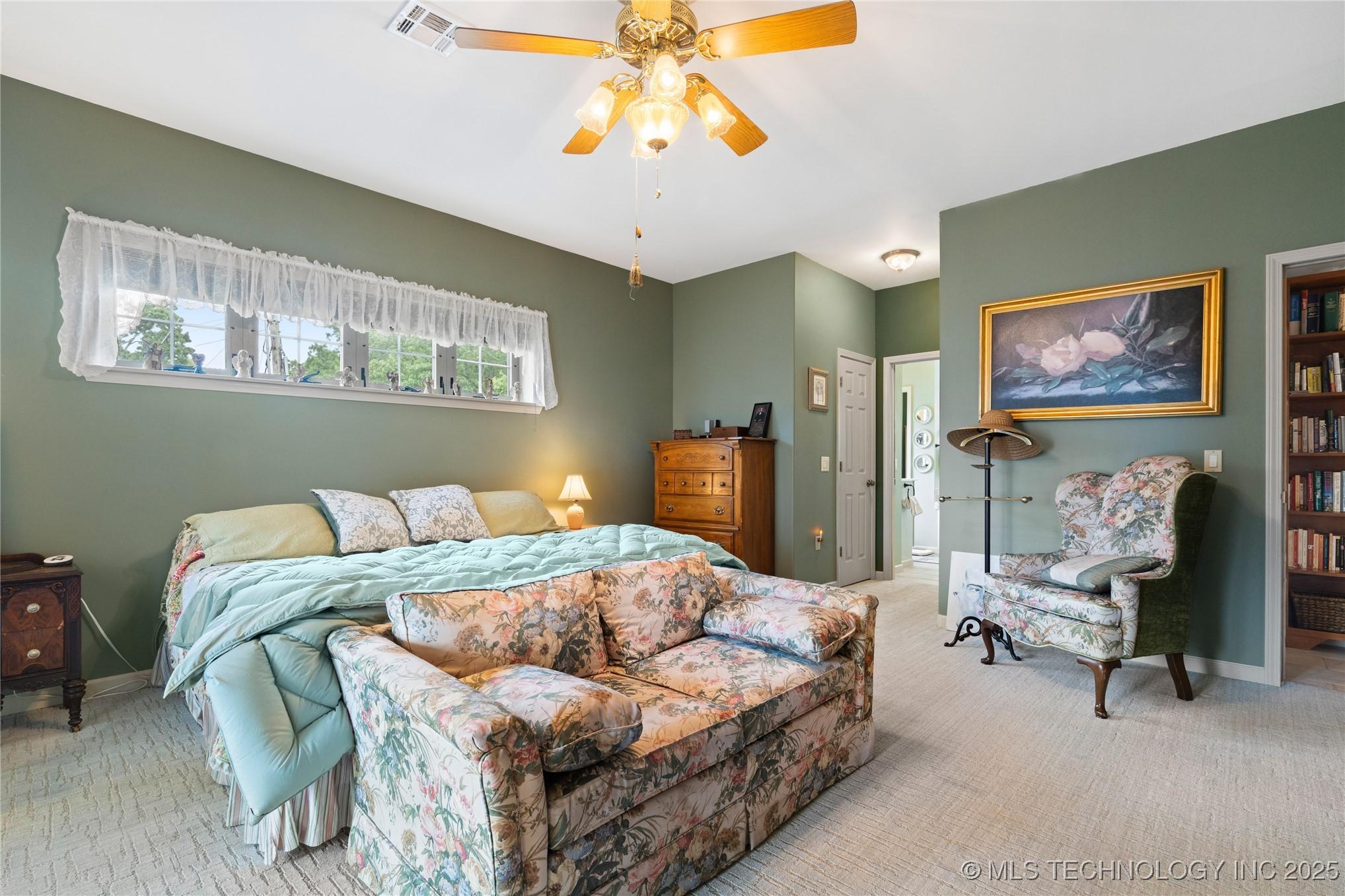 Hulbert, Oklahoma, 74441, United States, 3 Bedrooms Bedrooms, ,2 BathroomsBathrooms,Residential,For Sale,1920796