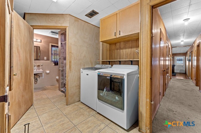 Seguin, Texas, 78155, United States, 4 Bedrooms Bedrooms, ,2 BathroomsBathrooms,Residential,For Sale,2049245