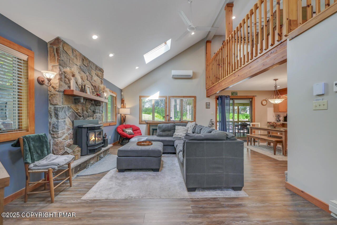 Pocono Pines, Pennsylvania, 18350, United States, 3 Bedrooms Bedrooms, ,2 BathroomsBathrooms,Residential,For Sale,1976304