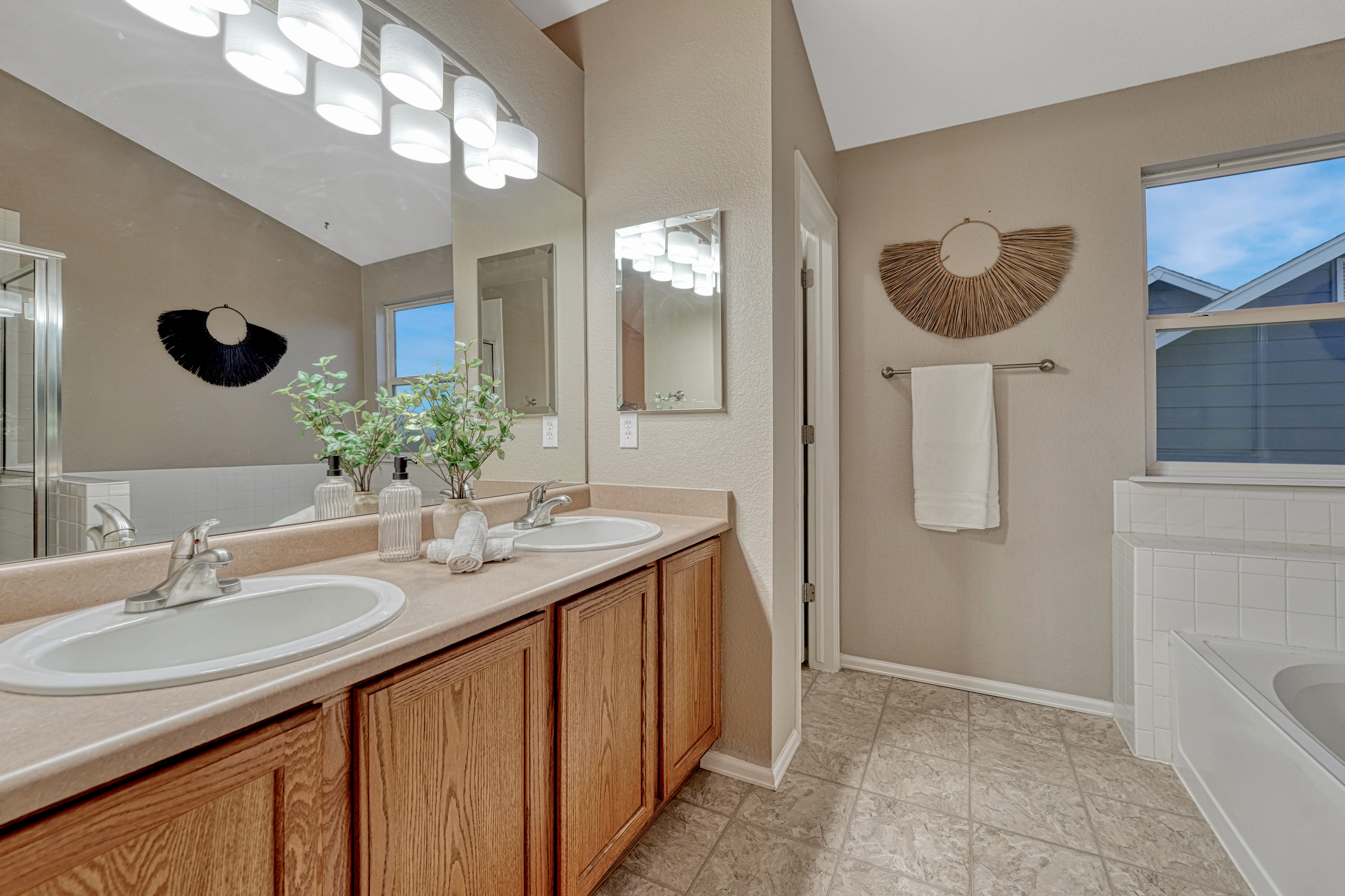  5126 Stone Fence Drive, Colorado Springs, CO, 80922 - 物件實景